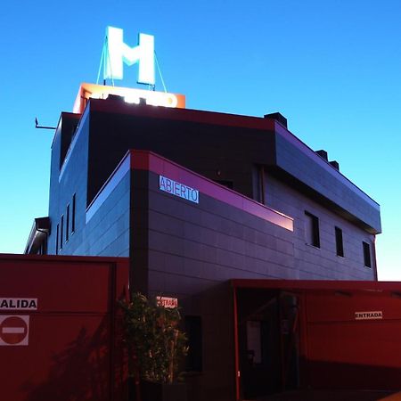 V Hotel Arroyomolinos Kültér fotó